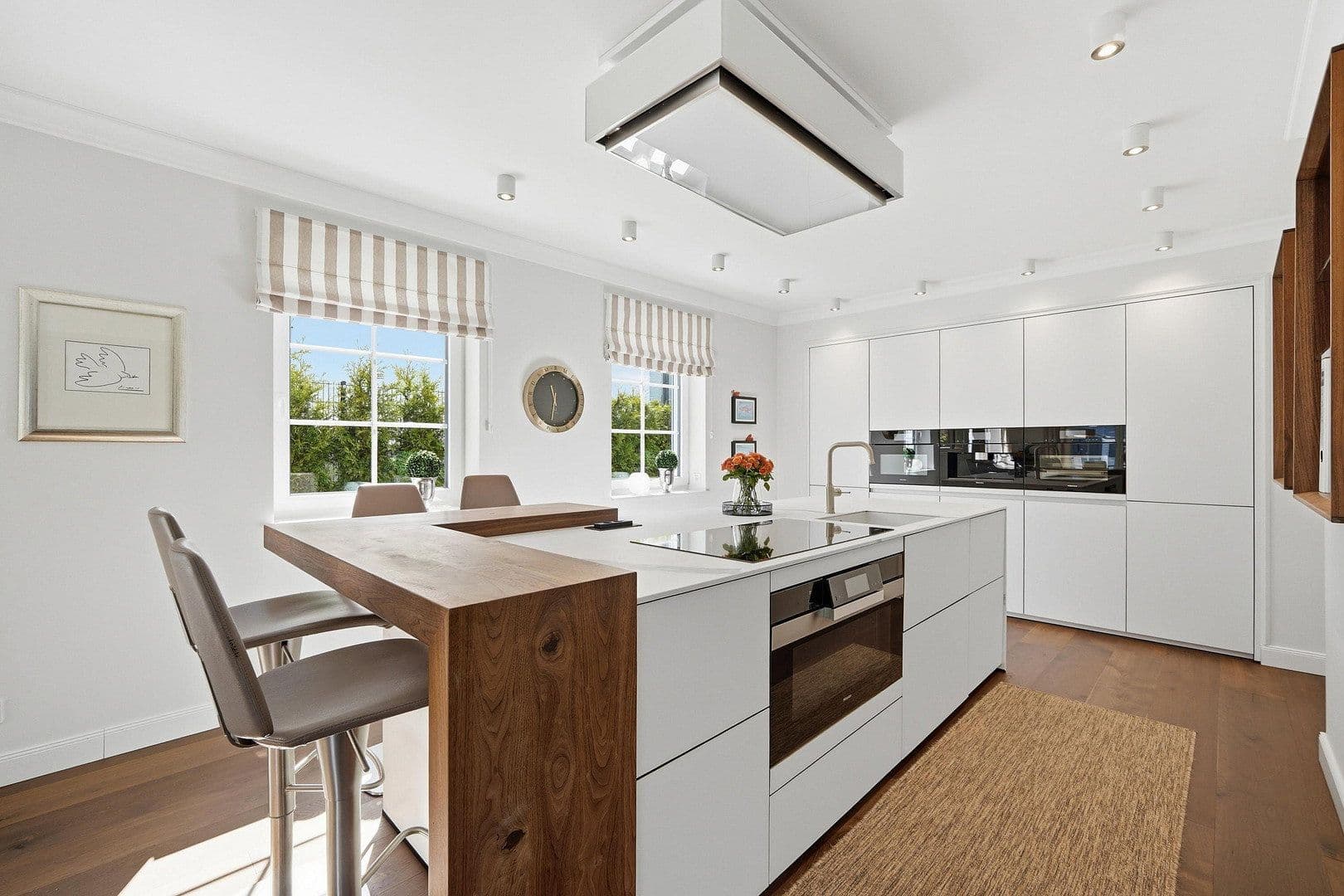 Predaj domu 355 m², pozemek 891 m², Odenthal, Severné Porýnie - Westfálsko Predaj domu 355 m², pozemek 891 m², Odenthal, Severné Porýnie - Westfálsko