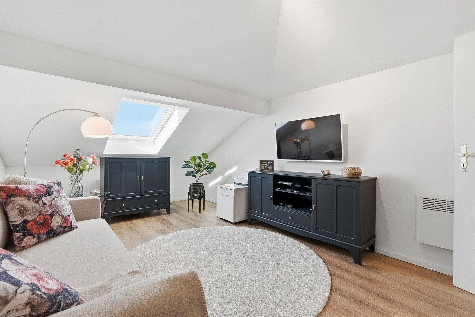 Predaj domu 355 m², pozemek 891 m², Odenthal, Severné Porýnie - Westfálsko Predaj domu 355 m², pozemek 891 m², Odenthal, Severné Porýnie - Westfálsko