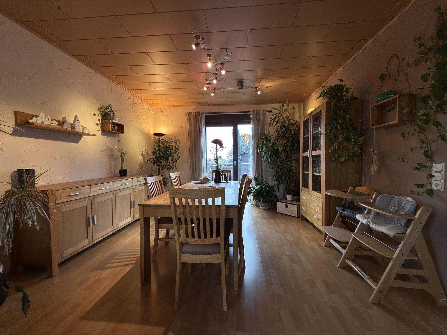 Predaj domu 191 m², pozemek 353 m², Butzbach, Hesensko Predaj domu 191 m², pozemek 353 m², Butzbach, Hesensko