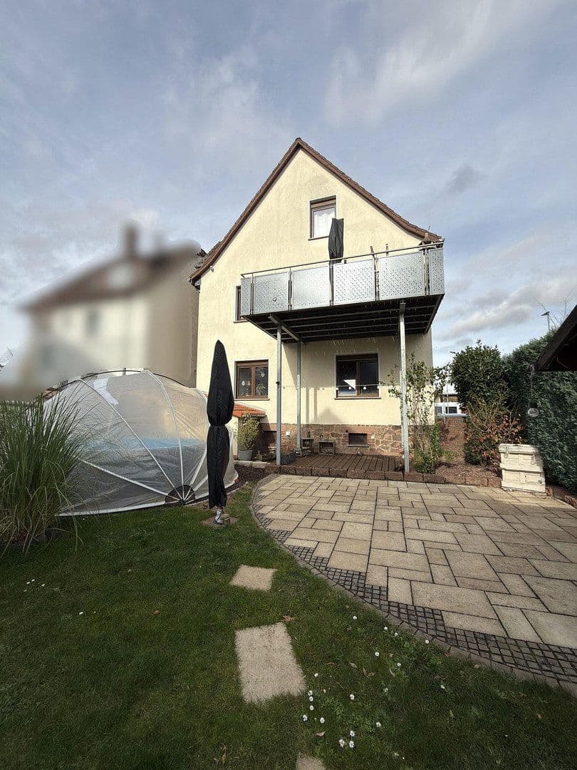 Predaj domu 191 m², pozemek 353 m², Butzbach, Hesensko Predaj domu 191 m², pozemek 353 m², Butzbach, Hesensko