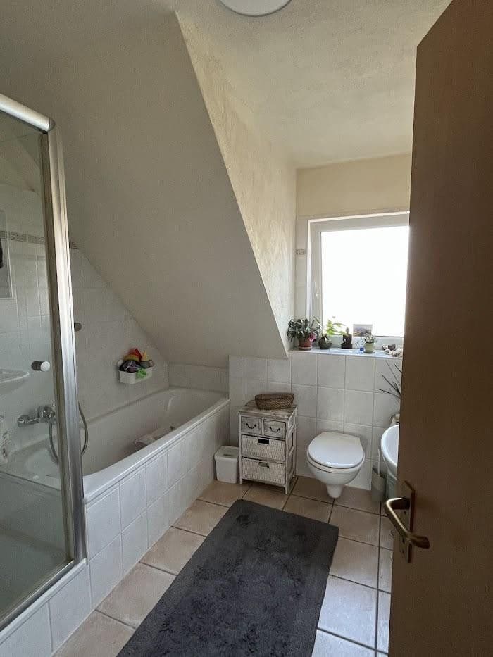 Predaj domu 104 m², pozemek 162 m², Solingen, Severné Porýnie - Westfálsko Predaj domu 104 m², pozemek 162 m², Solingen, Severné Porýnie - Westfálsko
