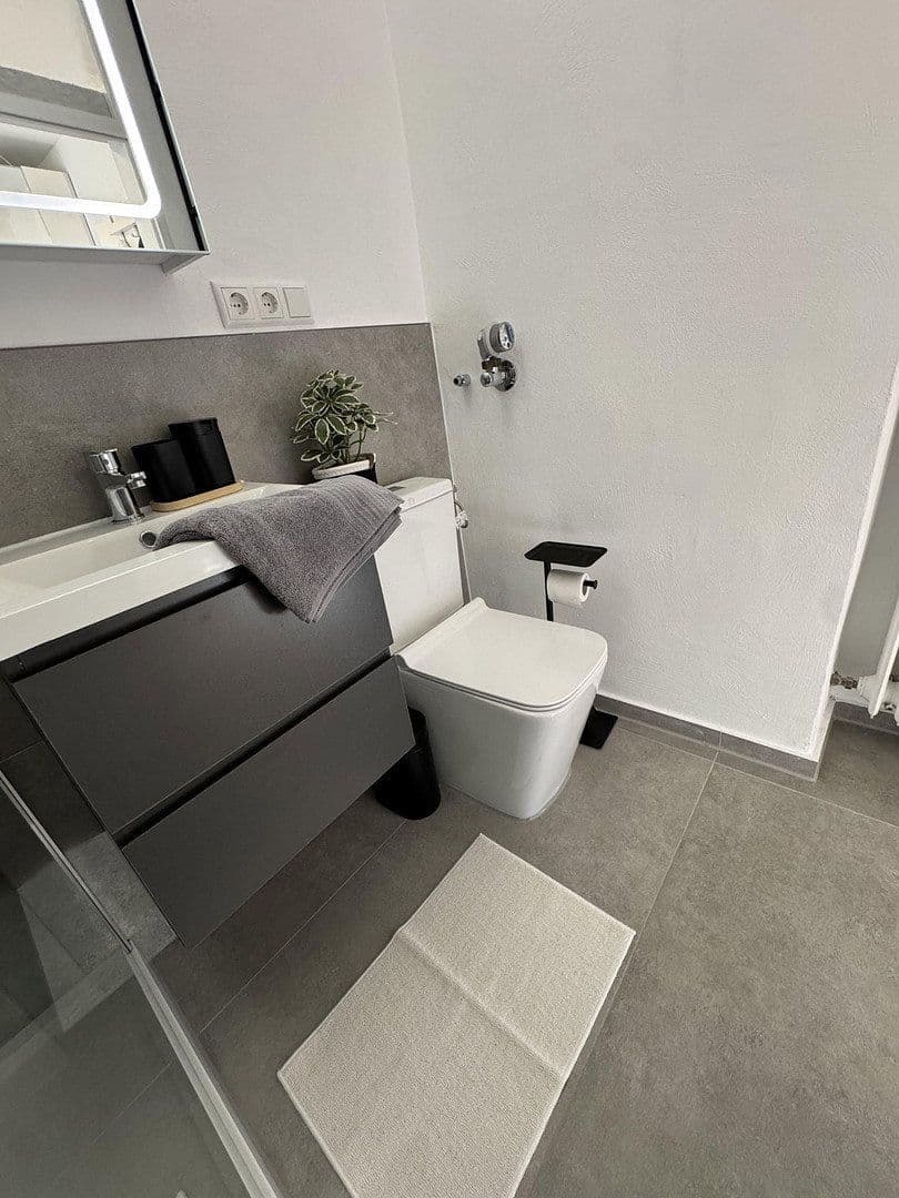 Prenájom bytu 1-izbový 30 m², Jakob-Hagenbucher Straße, München, Bavorsko Prenájom bytu 1-izbový 30 m², Jakob-Hagenbucher Straße, München, Bavorsko