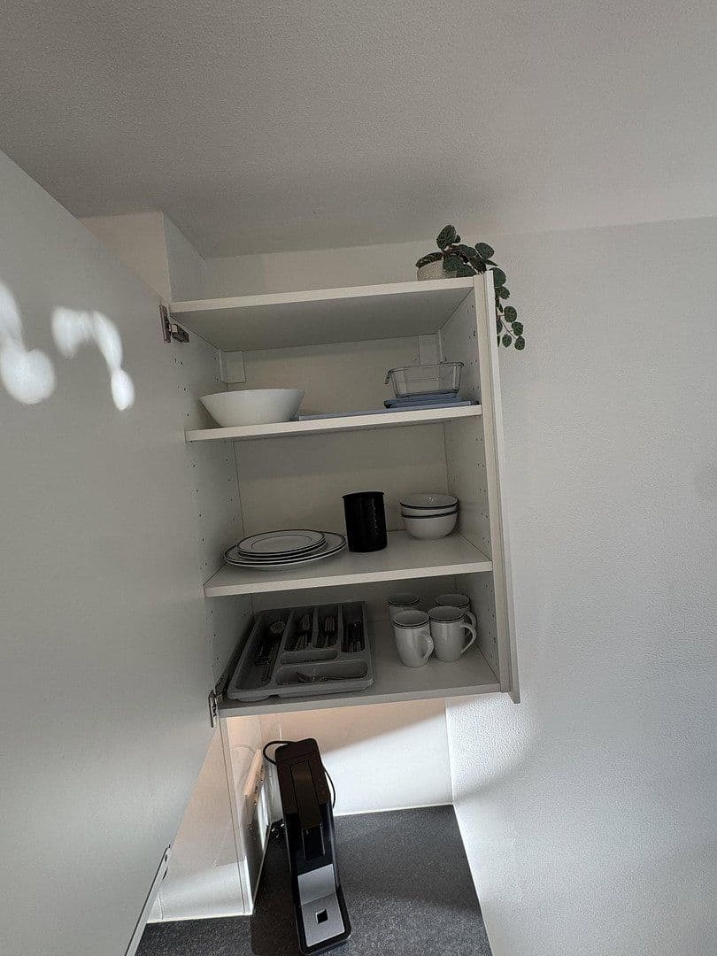 Prenájom bytu 1-izbový 30 m², Jakob-Hagenbucher Straße, München, Bavorsko Prenájom bytu 1-izbový 30 m², Jakob-Hagenbucher Straße, München, Bavorsko