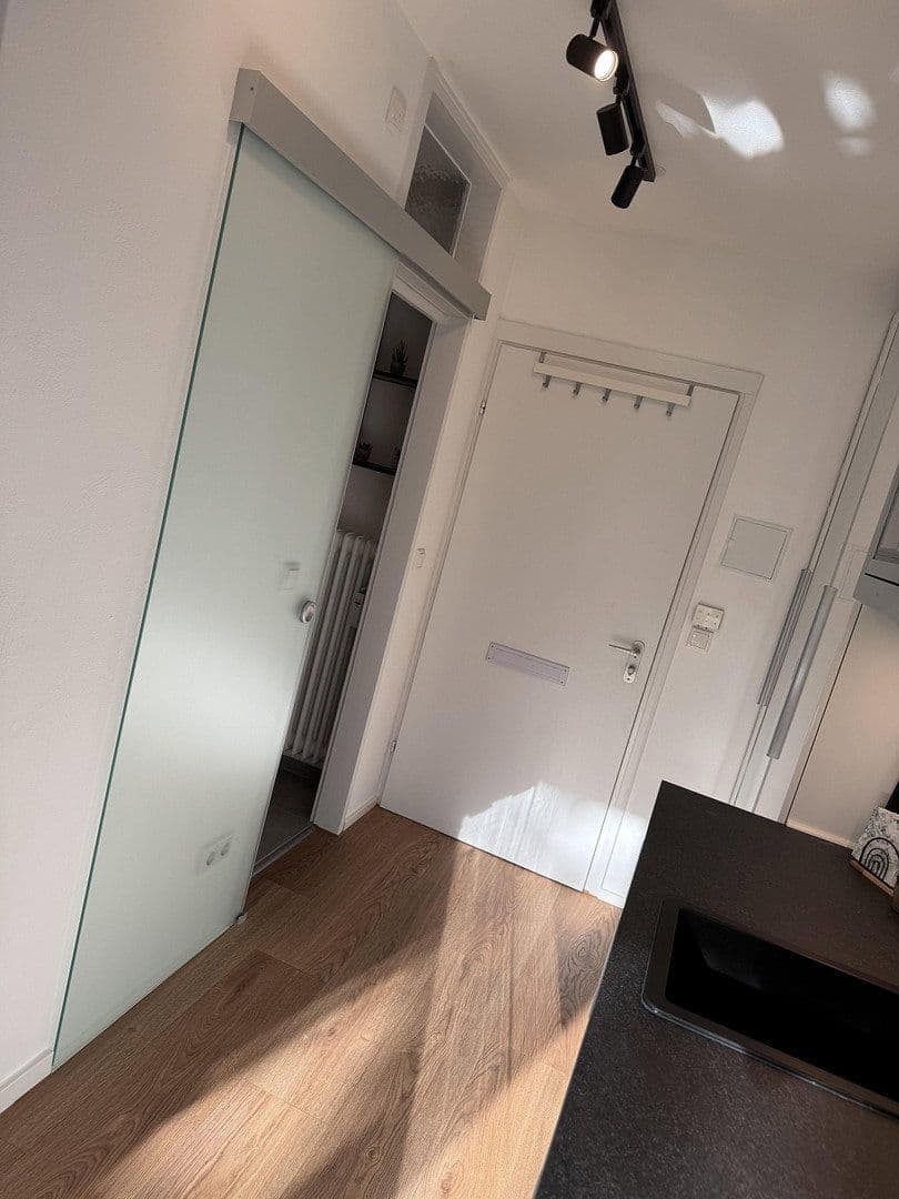 Prenájom bytu 1-izbový 30 m², Jakob-Hagenbucher Straße, München, Bavorsko Prenájom bytu 1-izbový 30 m², Jakob-Hagenbucher Straße, München, Bavorsko