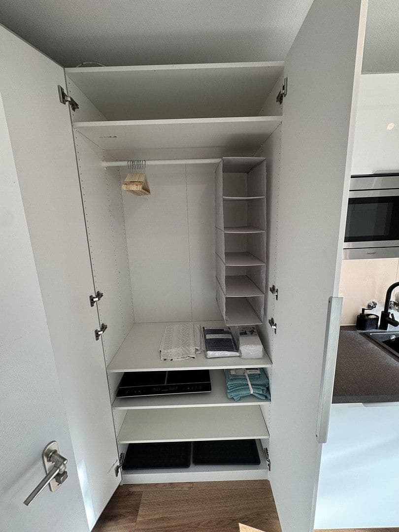 Prenájom bytu 1-izbový 30 m², Jakob-Hagenbucher Straße, München, Bavorsko Prenájom bytu 1-izbový 30 m², Jakob-Hagenbucher Straße, München, Bavorsko