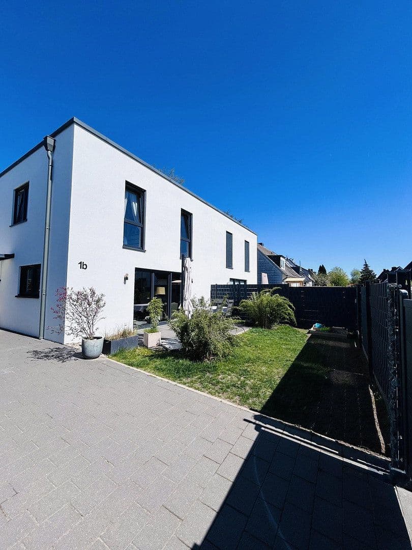 Predaj domu 125 m², pozemek 238 m², Isernhagen, Dolné Sasko Predaj domu 125 m², pozemek 238 m², Isernhagen, Dolné Sasko