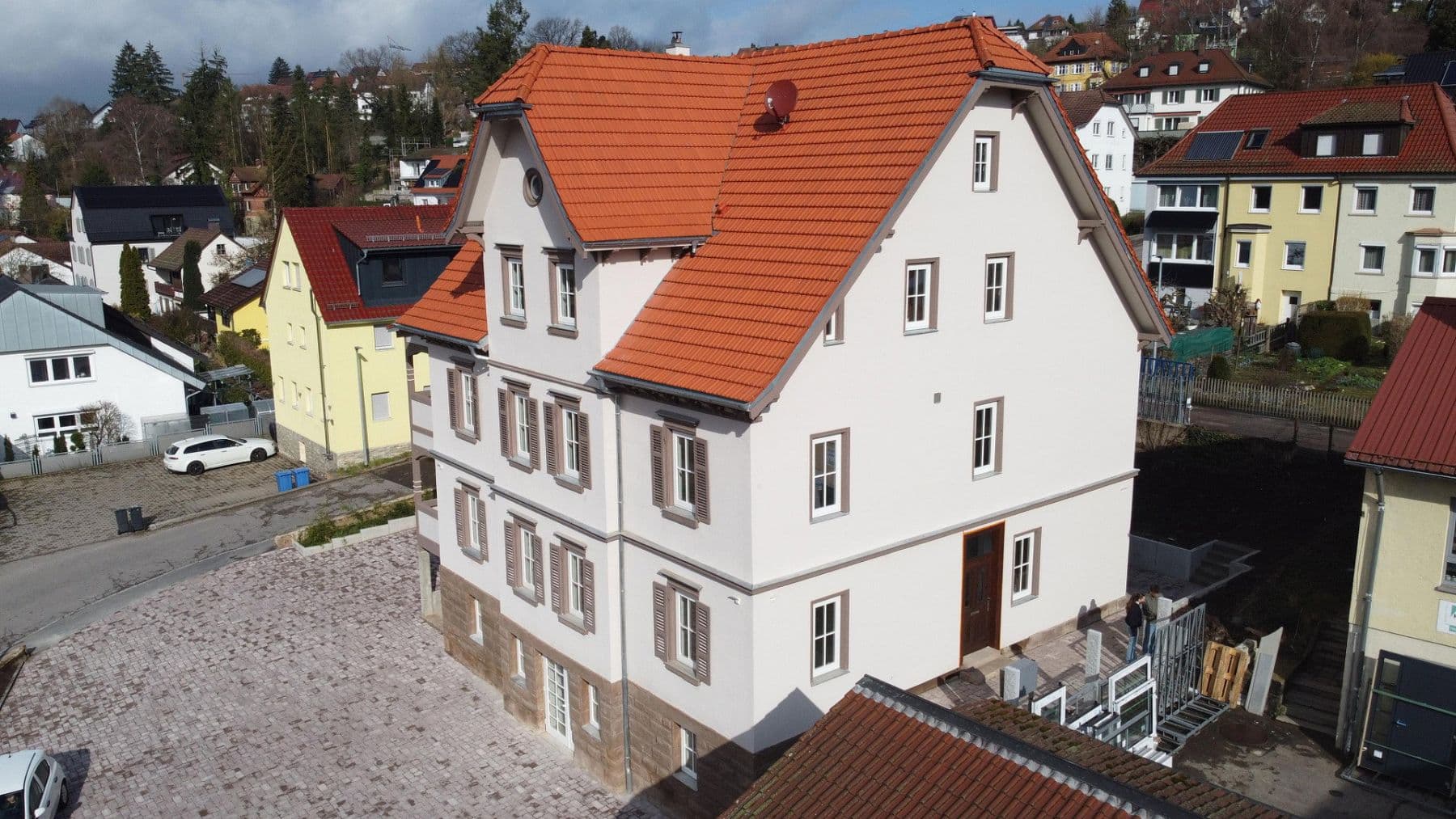 Prenájom bytu 3-izbový 105 m², Lorch, Bádensko-Wurttembersko Prenájom bytu 3-izbový 105 m², Lorch, Bádensko-Wurttembersko