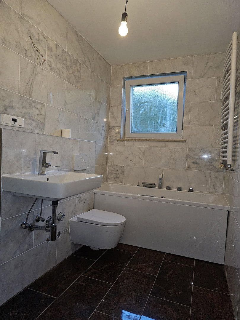 Predaj bytu 4-izbový 85 m², Am Lettenholz 10, Bad Tölz, Bavorsko Predaj bytu 4-izbový 85 m², Am Lettenholz 10, Bad Tölz, Bavorsko