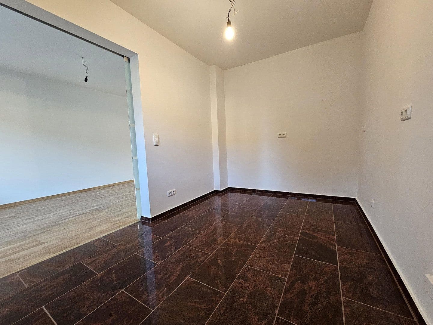 Predaj bytu 4-izbový 85 m², Am Lettenholz 10, Bad Tölz, Bavorsko Predaj bytu 4-izbový 85 m², Am Lettenholz 10, Bad Tölz, Bavorsko
