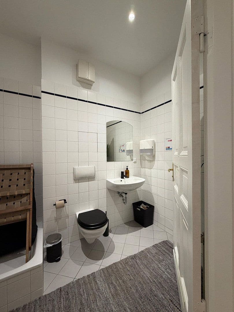 Predaj kancelárie 91 m², Bänschstraße 74, Berlin, Berlín Predaj kancelárie 91 m², Bänschstraße 74, Berlin, Berlín