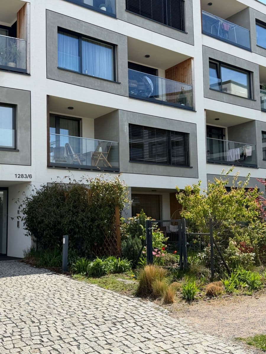 Predaj bytu 2-izbový 40 m², Dostalové, Praha, Praha Predaj bytu 2-izbový 40 m², Dostalové, Praha, Praha