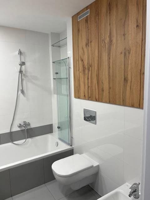 Predaj domu 240 m², pozemek 297 m², Malsch, Bádensko-Wurttembersko Predaj domu 240 m², pozemek 297 m², Malsch, Bádensko-Wurttembersko