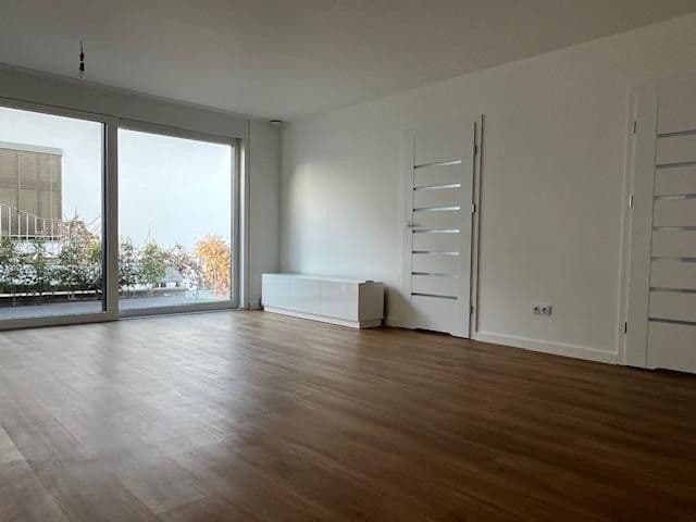 Predaj domu 240 m², pozemek 297 m², Malsch, Bádensko-Wurttembersko Predaj domu 240 m², pozemek 297 m², Malsch, Bádensko-Wurttembersko