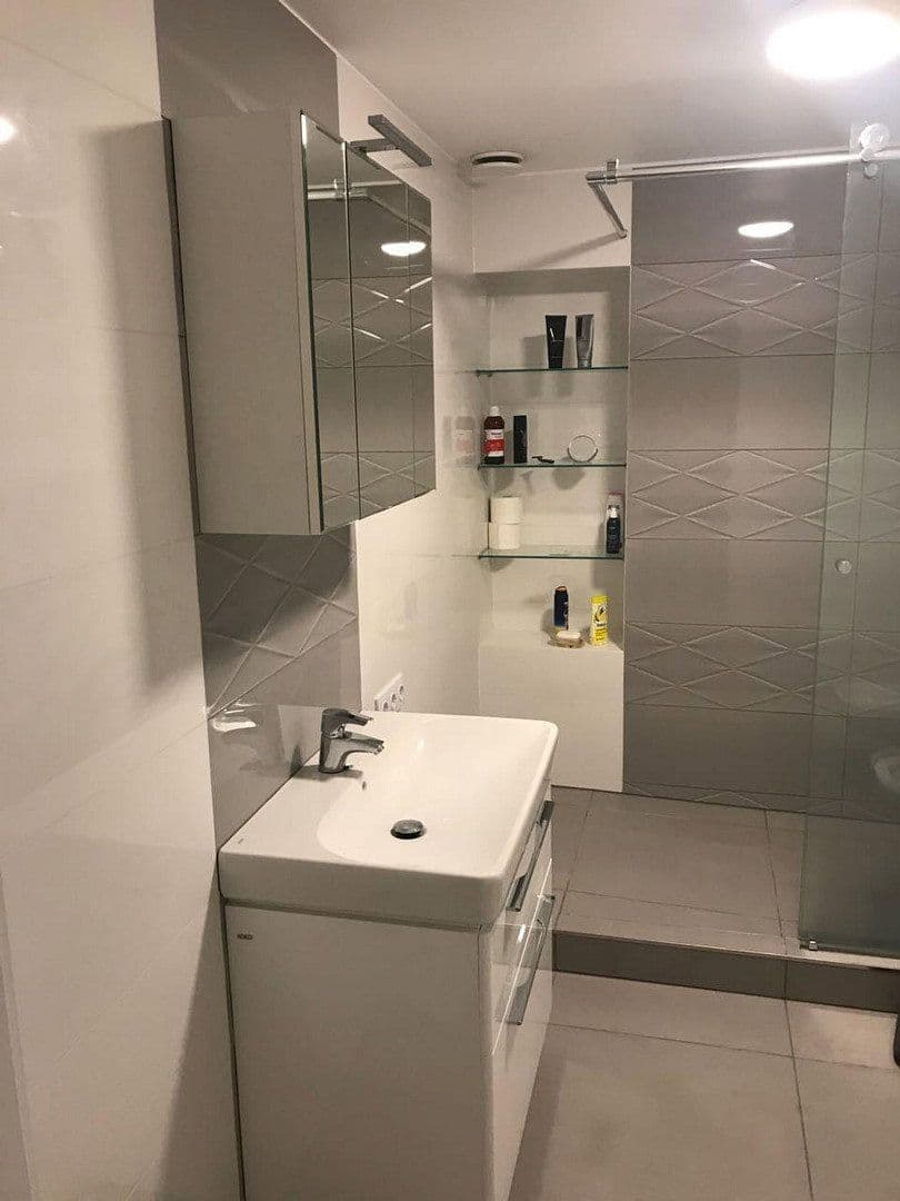 Predaj domu 240 m², pozemek 297 m², Malsch, Bádensko-Wurttembersko Predaj domu 240 m², pozemek 297 m², Malsch, Bádensko-Wurttembersko