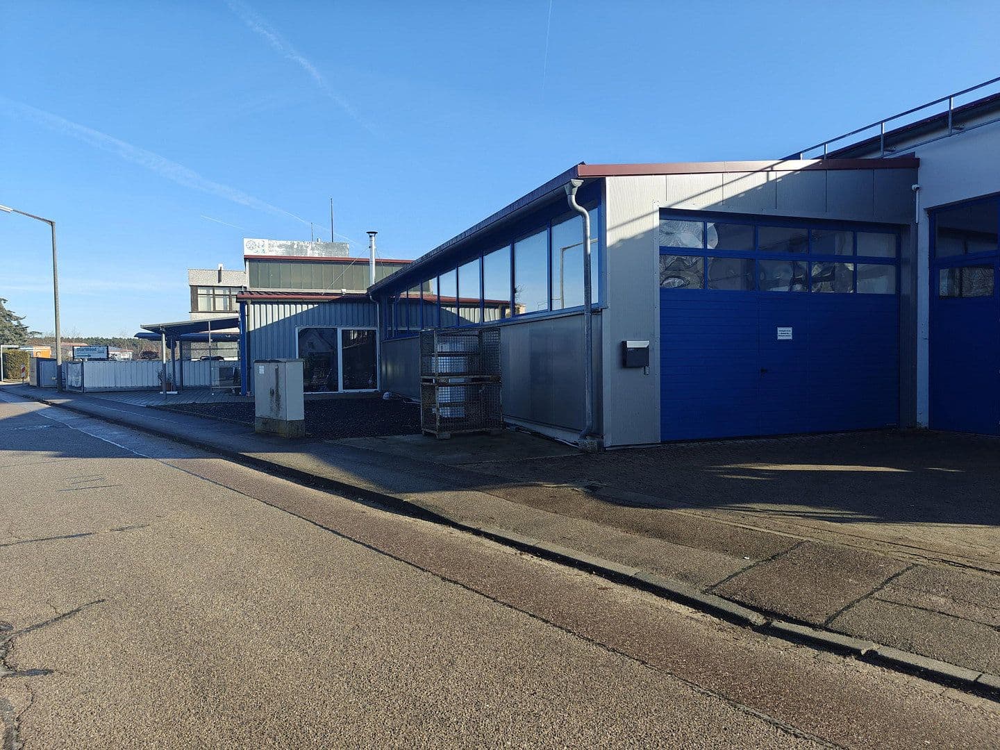 Prenájom nebytového priestoru 240 m², Industriestraße, 17, Bechhofen, Bavorsko Prenájom nebytového priestoru 240 m², Industriestraße, 17, Bechhofen, Bavorsko