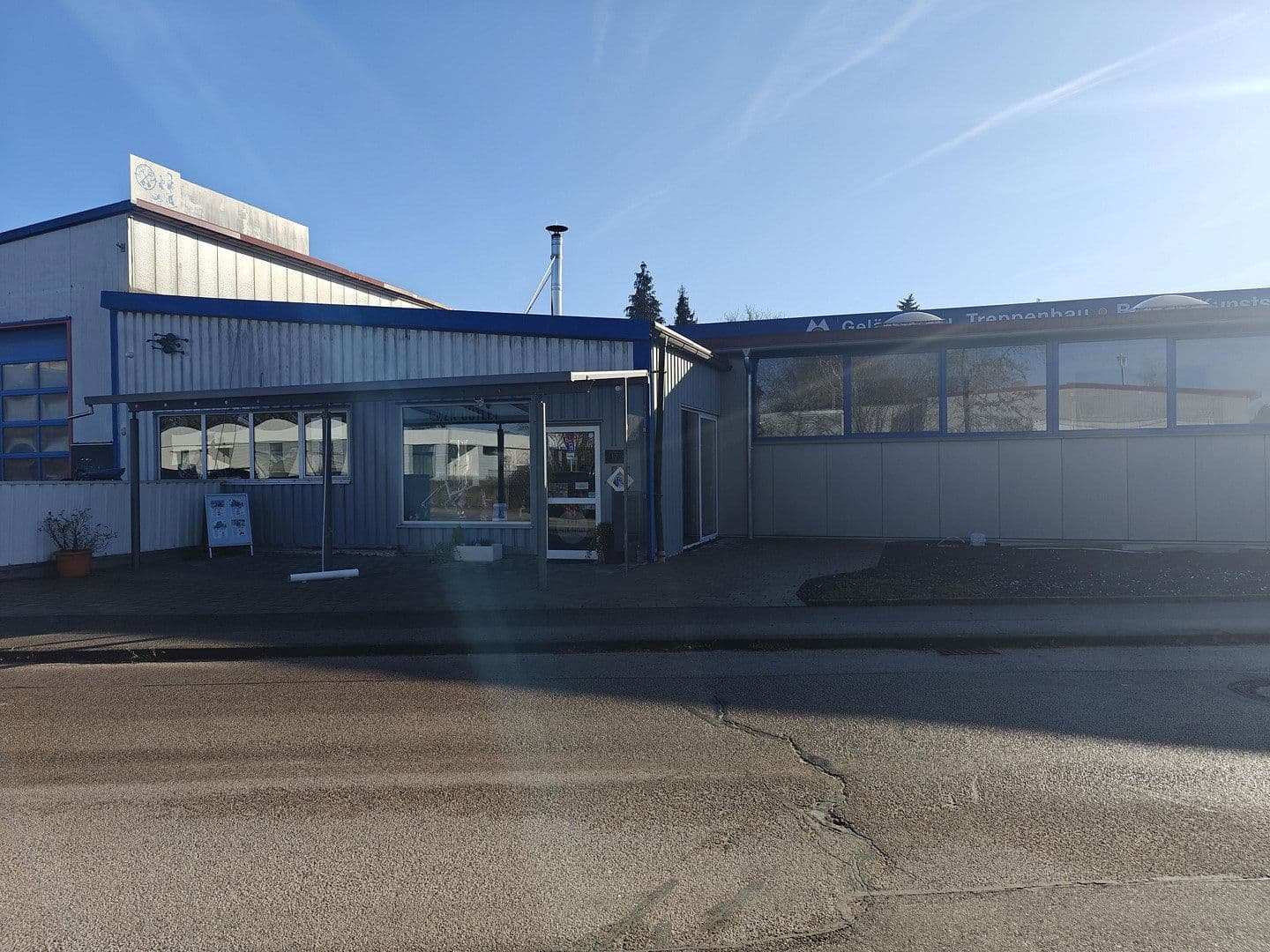 Prenájom nebytového priestoru 240 m², Industriestraße, 17, Bechhofen, Bavorsko Prenájom nebytového priestoru 240 m², Industriestraße, 17, Bechhofen, Bavorsko