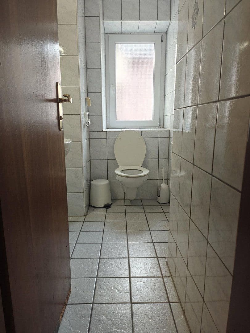 Prenájom kancelárie 240 m², Anbacherstr. 26, Gunzenhausen, Bavorsko Prenájom kancelárie 240 m², Anbacherstr. 26, Gunzenhausen, Bavorsko