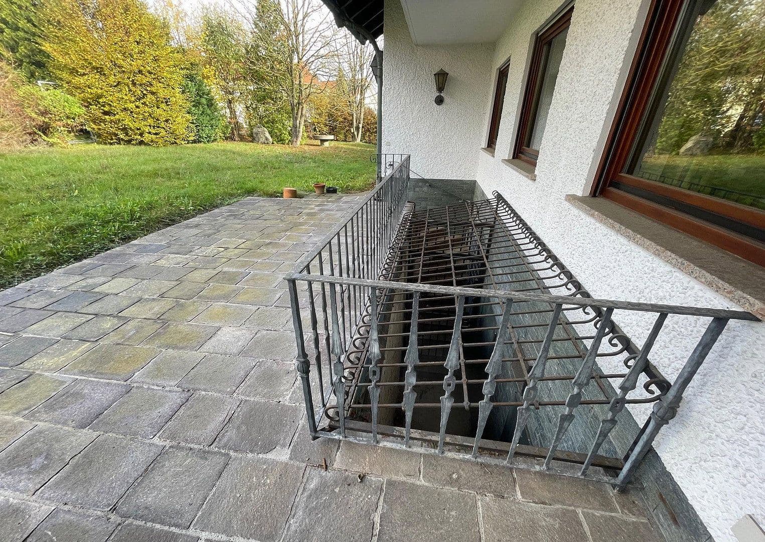 Predaj domu 478 m², pozemek 1.827 m², Neuhof, Hesensko Predaj domu 478 m², pozemek 1.827 m², Neuhof, Hesensko