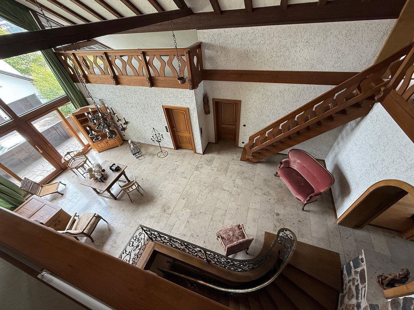 Predaj domu 478 m², pozemek 1.827 m², Neuhof, Hesensko Predaj domu 478 m², pozemek 1.827 m², Neuhof, Hesensko