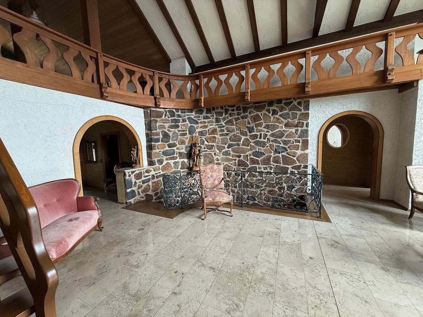 Predaj domu 478 m², pozemek 1.827 m², Neuhof, Hesensko Predaj domu 478 m², pozemek 1.827 m², Neuhof, Hesensko