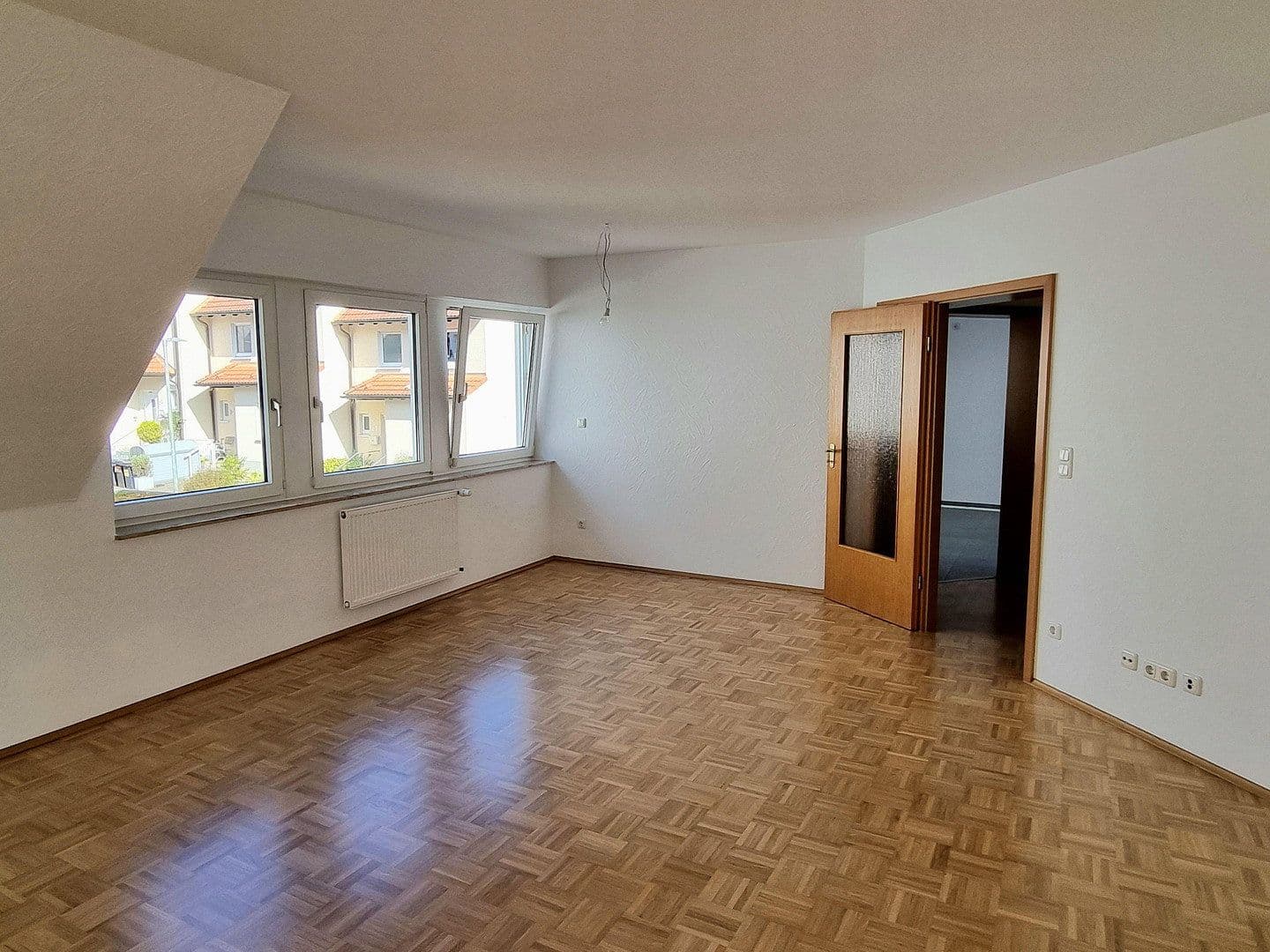 Prenájom bytu 3-izbový 119 m², Bochum, Severné Porýnie - Westfálsko Prenájom bytu 3-izbový 119 m², Bochum, Severné Porýnie - Westfálsko
