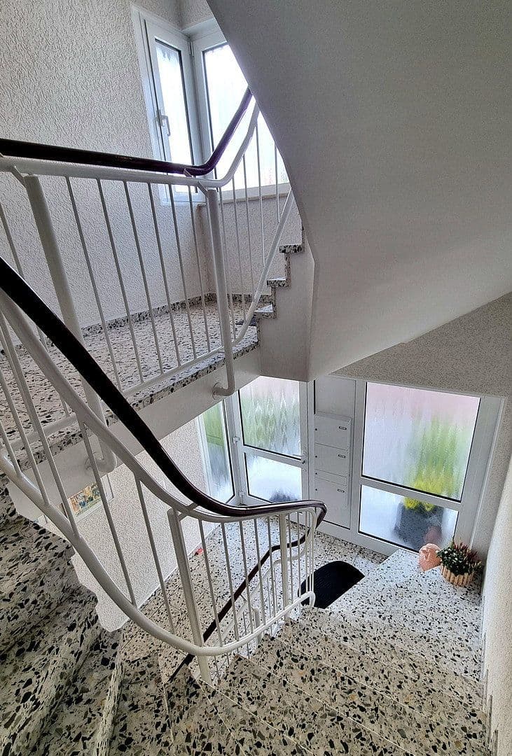 Prenájom bytu 3-izbový 119 m², Bochum, Severné Porýnie - Westfálsko Prenájom bytu 3-izbový 119 m², Bochum, Severné Porýnie - Westfálsko