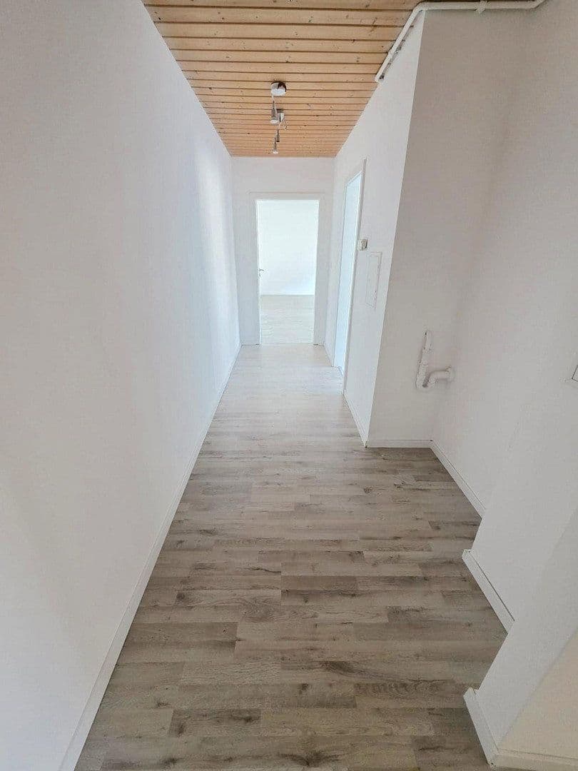 Prenájom bytu 2-izbový 68 m², Hohenstaufenstr. 56, Pforzheim, Bádensko-Wurttembersko Prenájom bytu 2-izbový 68 m², Hohenstaufenstr. 56, Pforzheim, Bádensko-Wurttembersko