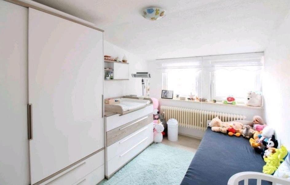 Prenájom bytu 6-izbový 150 m², Neuwied, Porýnie-Falcko Prenájom bytu 6-izbový 150 m², Neuwied, Porýnie-Falcko