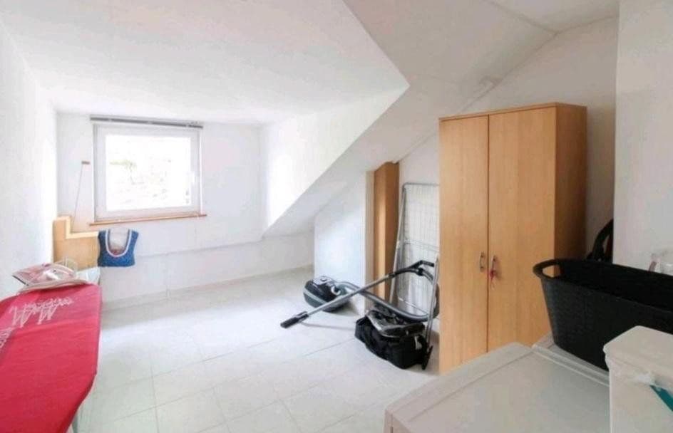 Prenájom bytu 6-izbový 150 m², Neuwied, Porýnie-Falcko Prenájom bytu 6-izbový 150 m², Neuwied, Porýnie-Falcko