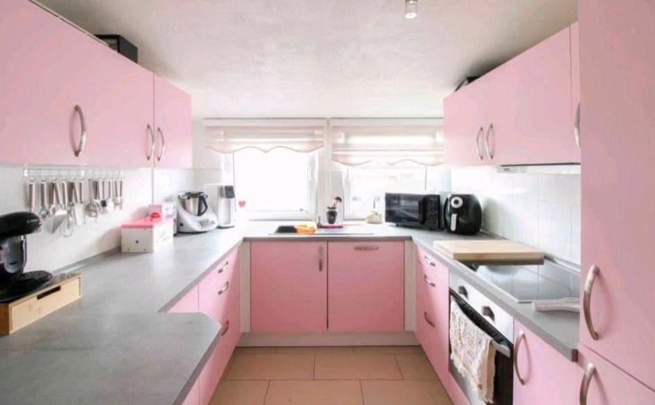 Prenájom bytu 6-izbový 150 m², Neuwied, Porýnie-Falcko Prenájom bytu 6-izbový 150 m², Neuwied, Porýnie-Falcko