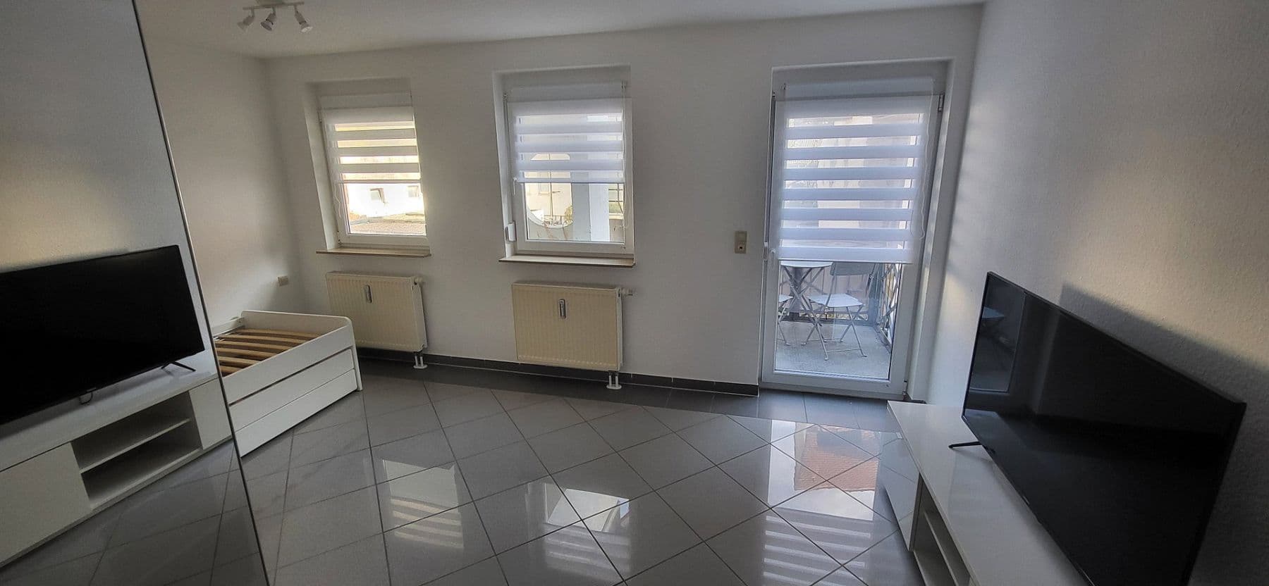 Prenájom bytu 1-izbový 30 m², Bad Friedrichshall, Bádensko-Wurttembersko Prenájom bytu 1-izbový 30 m², Bad Friedrichshall, Bádensko-Wurttembersko