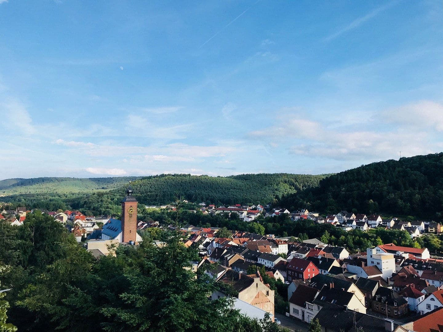 Predaj domu 350 m², pozemek 1.664 m², Rodalben, Porýnie-Falcko Predaj domu 350 m², pozemek 1.664 m², Rodalben, Porýnie-Falcko