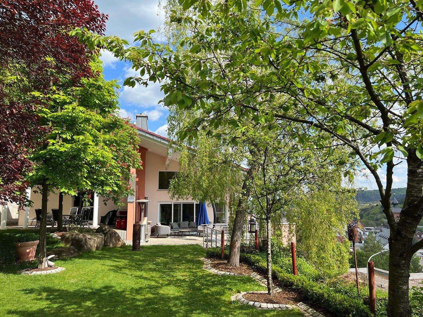 Predaj domu 350 m², pozemek 1.664 m², Rodalben, Porýnie-Falcko Predaj domu 350 m², pozemek 1.664 m², Rodalben, Porýnie-Falcko