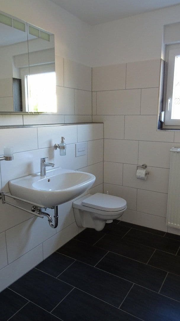 Prenájom bytu 3-izbový 95 m², Friedberg (Hessen), Hesensko Prenájom bytu 3-izbový 95 m², Friedberg (Hessen), Hesensko