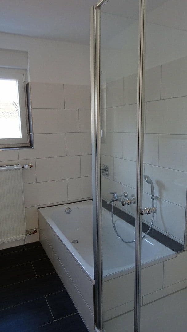 Prenájom bytu 3-izbový 95 m², Friedberg (Hessen), Hesensko Prenájom bytu 3-izbový 95 m², Friedberg (Hessen), Hesensko