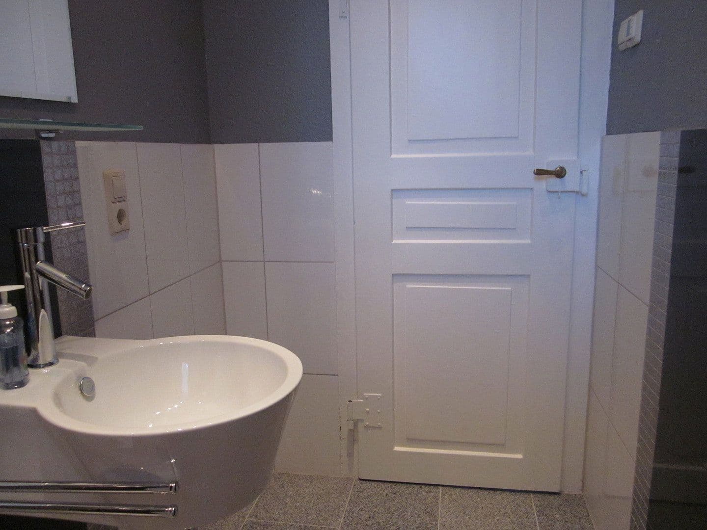 Prenájom bytu 2-izbový 60 m², Adlerstr. 10, Stuttgart, Bádensko-Wurttembersko Prenájom bytu 2-izbový 60 m², Adlerstr. 10, Stuttgart, Bádensko-Wurttembersko