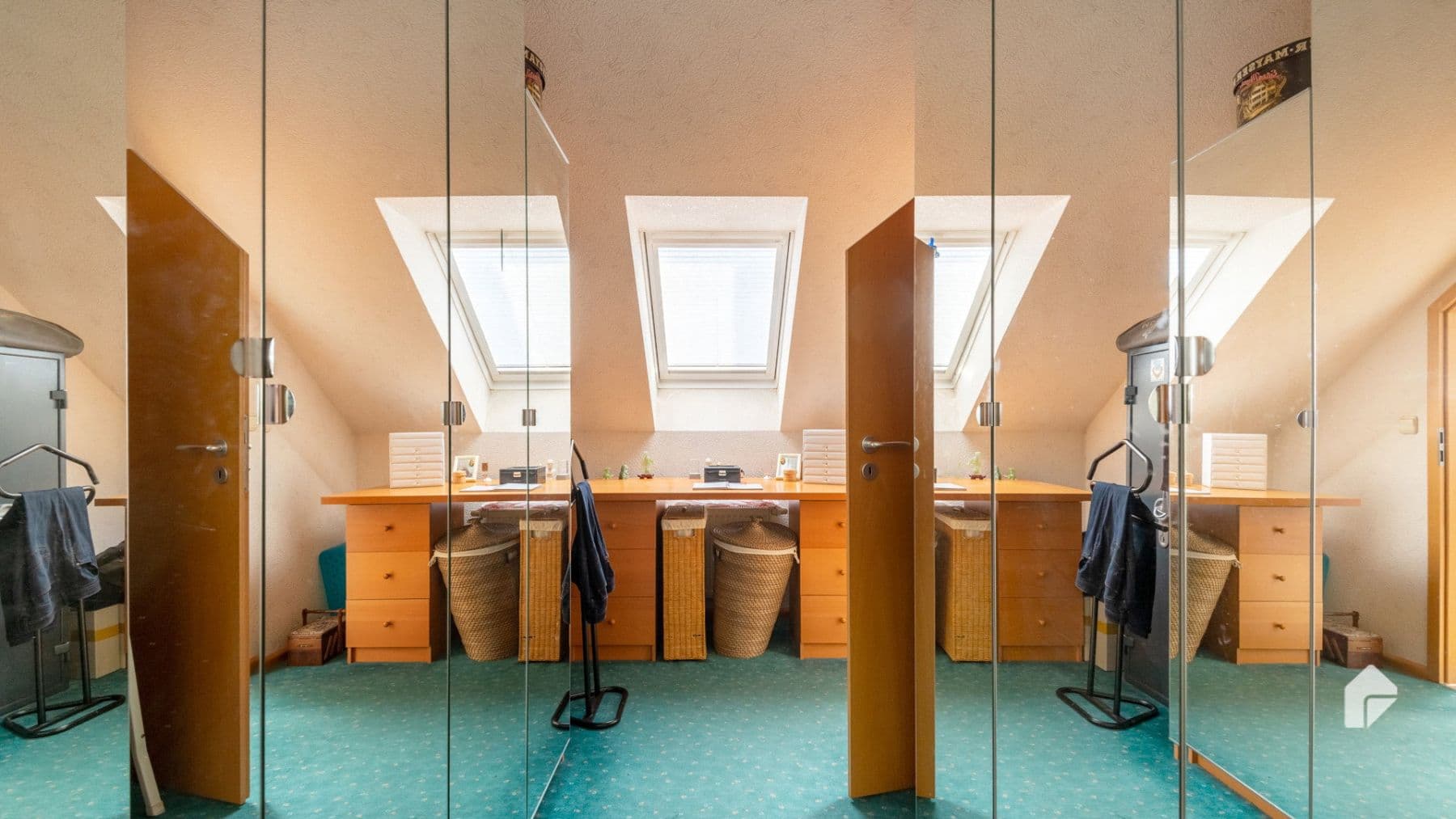 Prenájom bytu 3-izbový 140 m², Niedernhausen, Hesensko Prenájom bytu 3-izbový 140 m², Niedernhausen, Hesensko