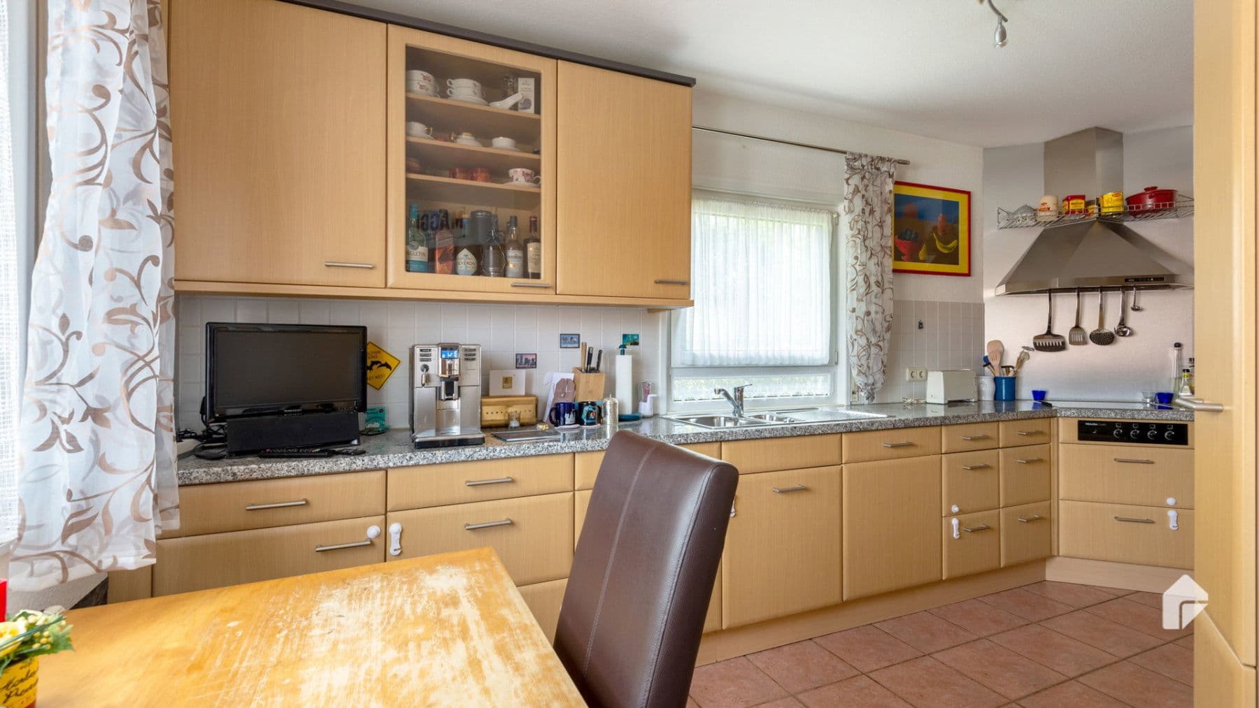 Prenájom bytu 3-izbový 140 m², Niedernhausen, Hesensko Prenájom bytu 3-izbový 140 m², Niedernhausen, Hesensko