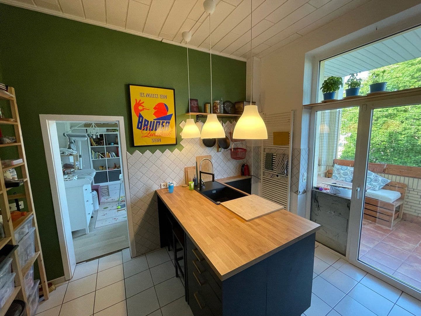 Prenájom bytu 3-izbový 94 m², Orleonstr. 54, Hildesheim, Dolné Sasko Prenájom bytu 3-izbový 94 m², Orleonstr. 54, Hildesheim, Dolné Sasko