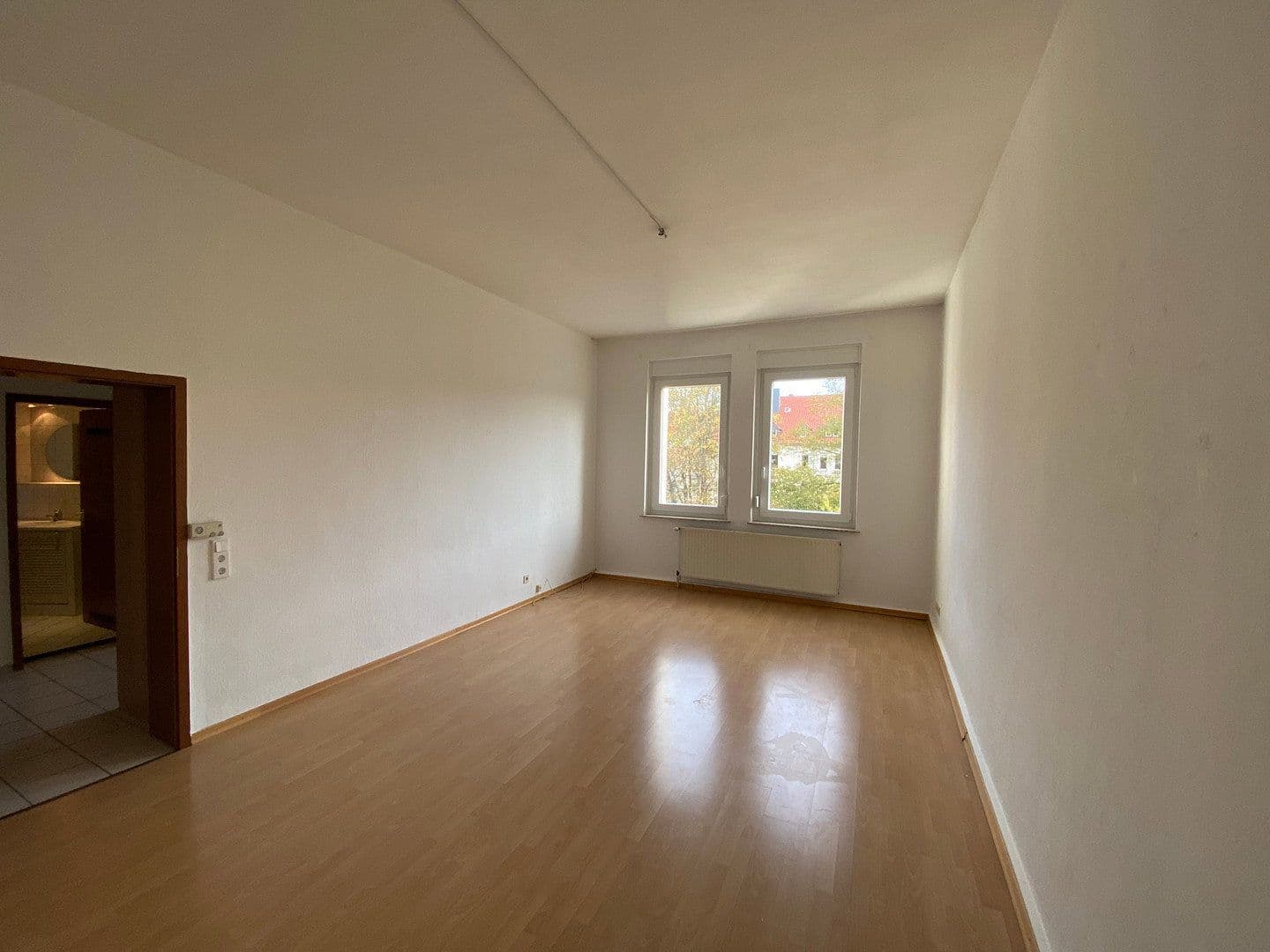 Prenájom bytu 3-izbový 94 m², Orleonstr. 54, Hildesheim, Dolné Sasko Prenájom bytu 3-izbový 94 m², Orleonstr. 54, Hildesheim, Dolné Sasko