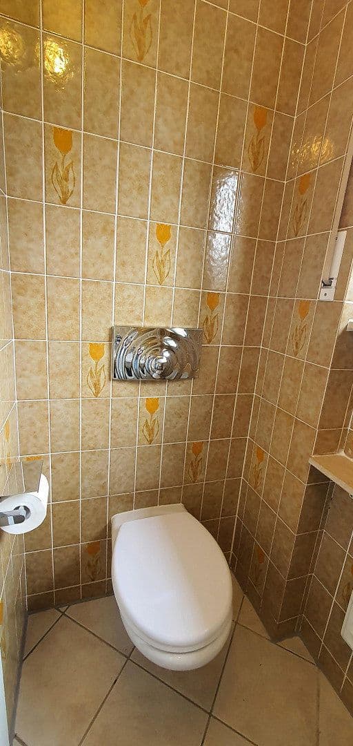 Prenájom bytu 5-izbový 145 m², Böbingen an der Rems, Bádensko-Wurttembersko Prenájom bytu 5-izbový 145 m², Böbingen an der Rems, Bádensko-Wurttembersko