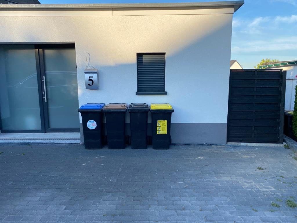 Prenájom bytu 2-izbový 152 m², Worderberg 5, Wuppertal, Severné Porýnie - Westfálsko Prenájom bytu 2-izbový 152 m², Worderberg 5, Wuppertal, Severné Porýnie - Westfálsko