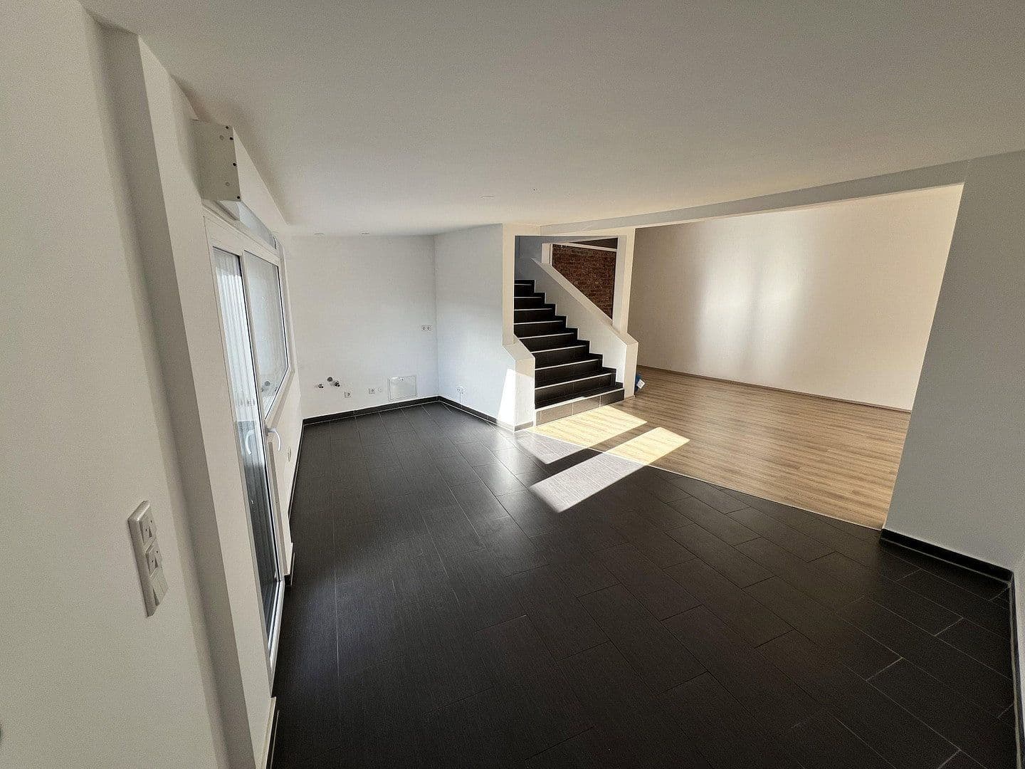 Prenájom bytu 2-izbový 152 m², Worderberg 5, Wuppertal, Severné Porýnie - Westfálsko Prenájom bytu 2-izbový 152 m², Worderberg 5, Wuppertal, Severné Porýnie - Westfálsko