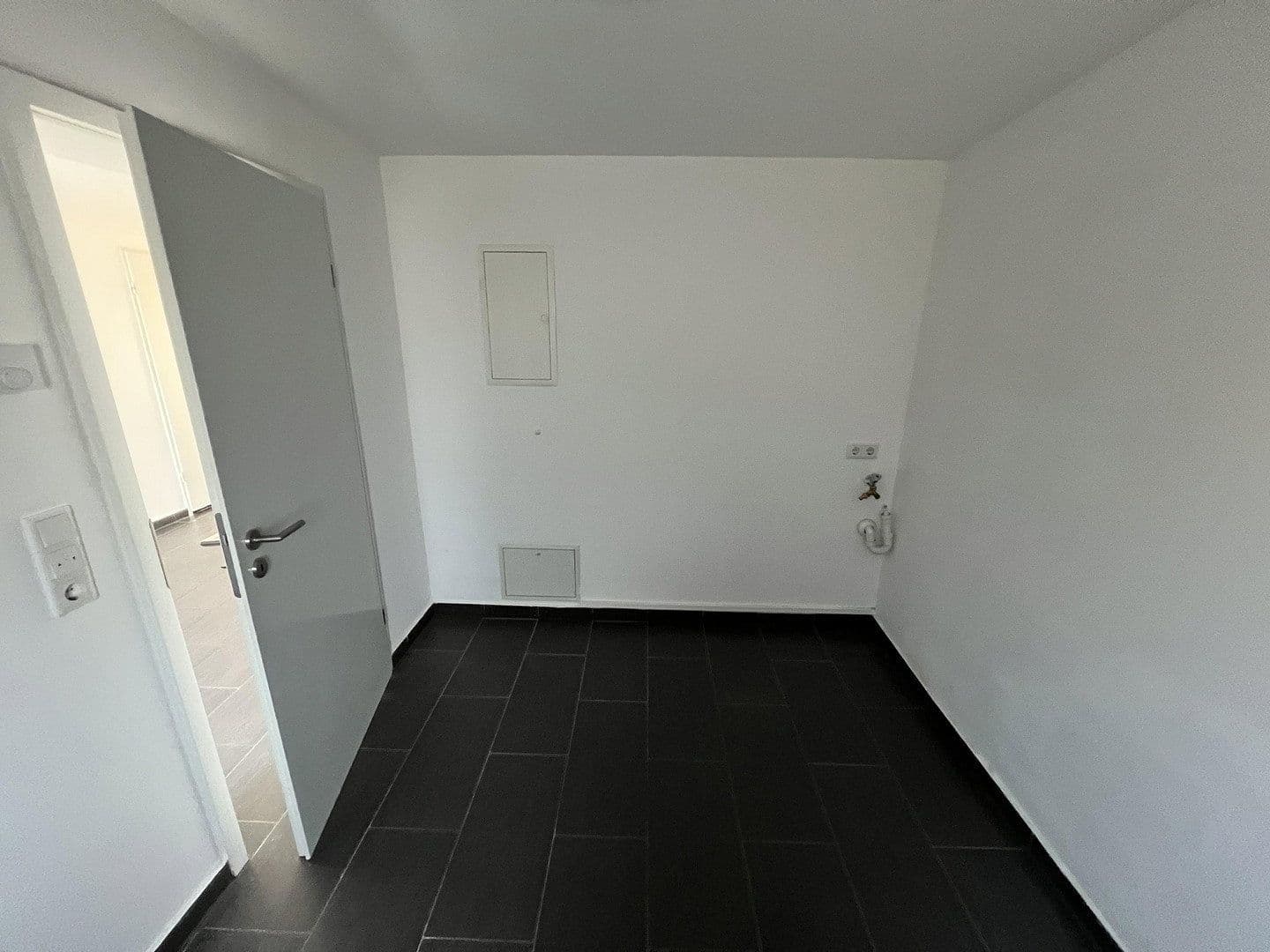 Prenájom bytu 2-izbový 152 m², Worderberg 5, Wuppertal, Severné Porýnie - Westfálsko Prenájom bytu 2-izbový 152 m², Worderberg 5, Wuppertal, Severné Porýnie - Westfálsko