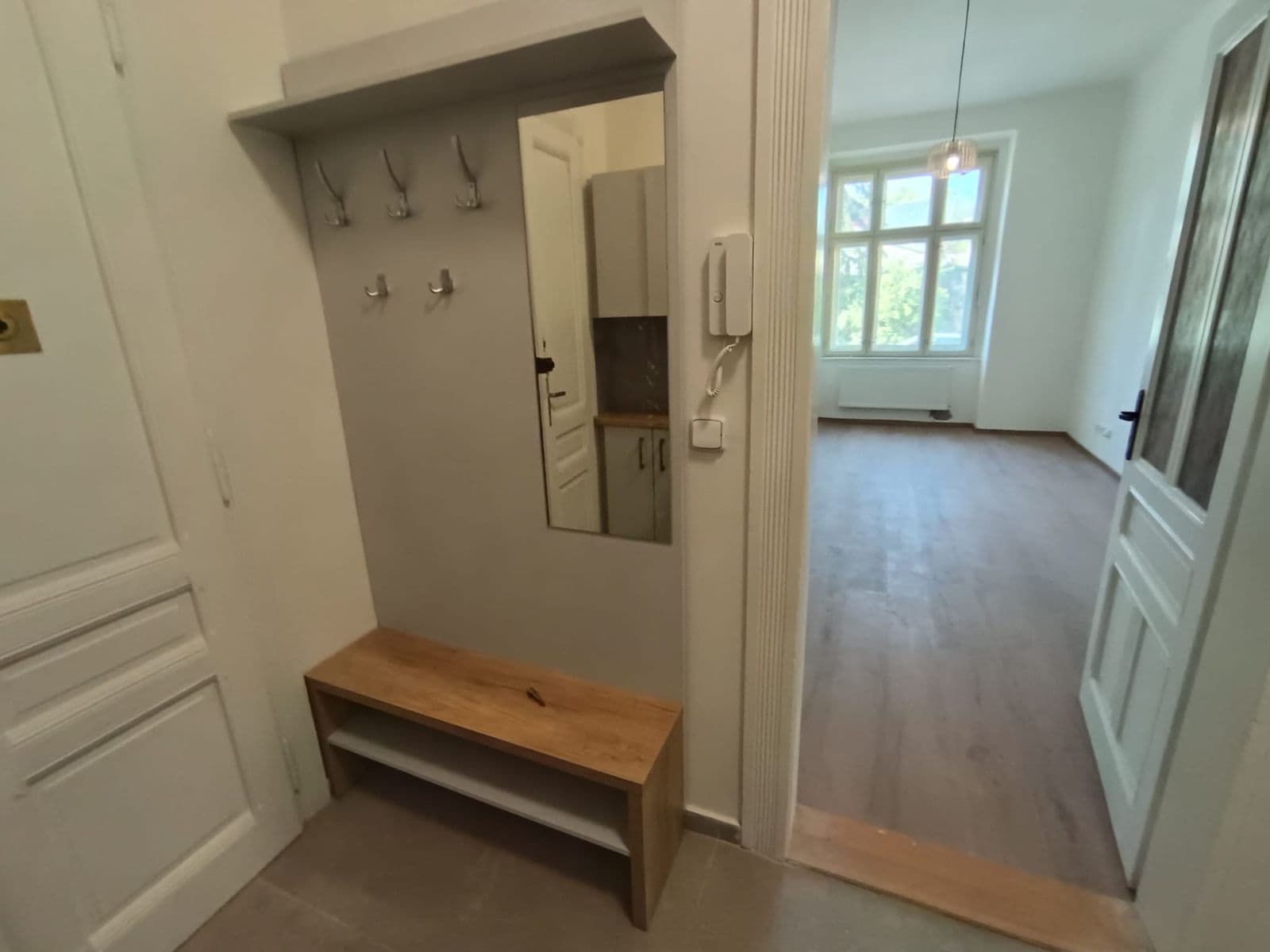 Prenájom bytu 2-izbový 46 m², U Nikolajky, Praha, Praha Prenájom bytu 2-izbový 46 m², U Nikolajky, Praha, Praha