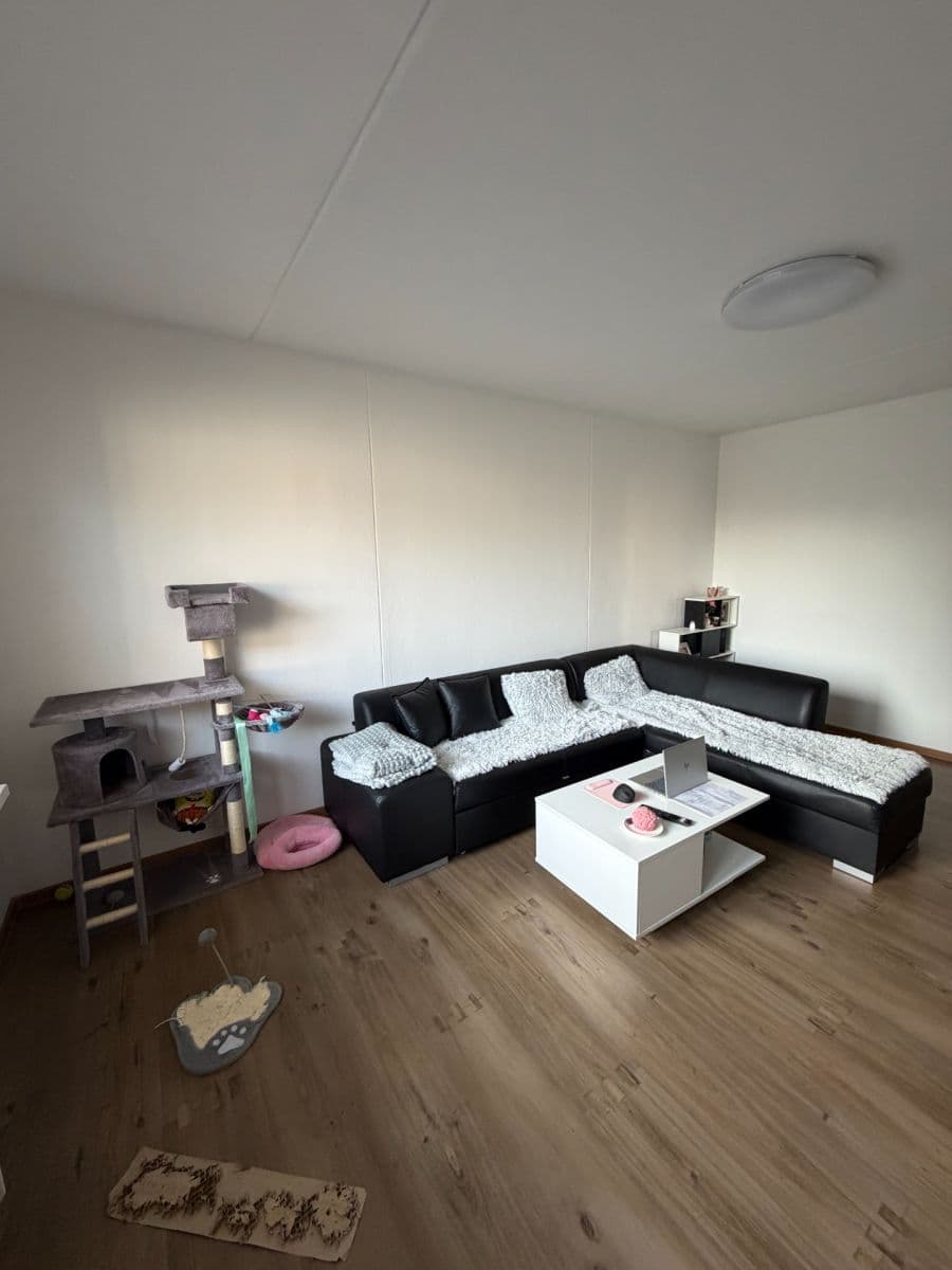 Prenájom bytu 3-izbový 72 m², K Sokolovně, Hradec Králové, Královéhradecký kraj Prenájom bytu 3-izbový 72 m², K Sokolovně, Hradec Králové, Královéhradecký kraj