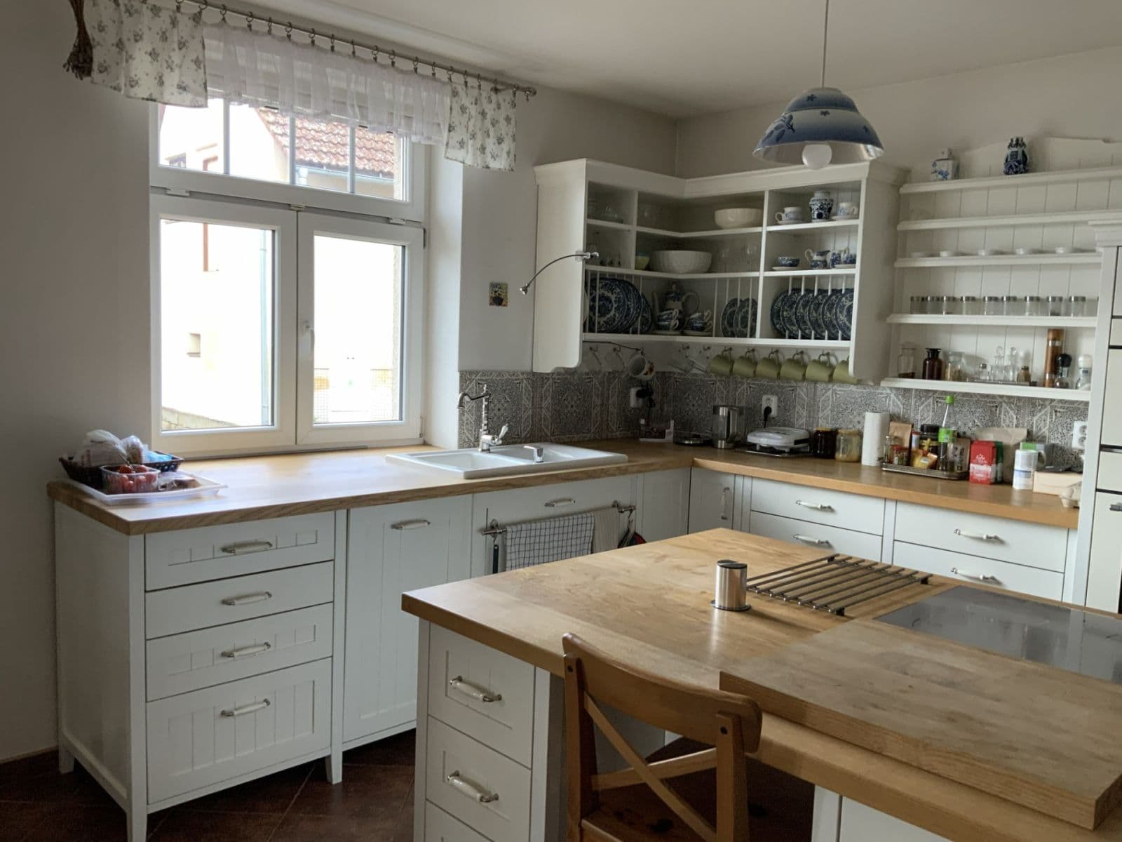 Predaj domu 433 m², pozemek 1.000 m², Mnichovo Hradiště, Středočeský kraj Predaj domu 433 m², pozemek 1.000 m², Mnichovo Hradiště, Středočeský kraj