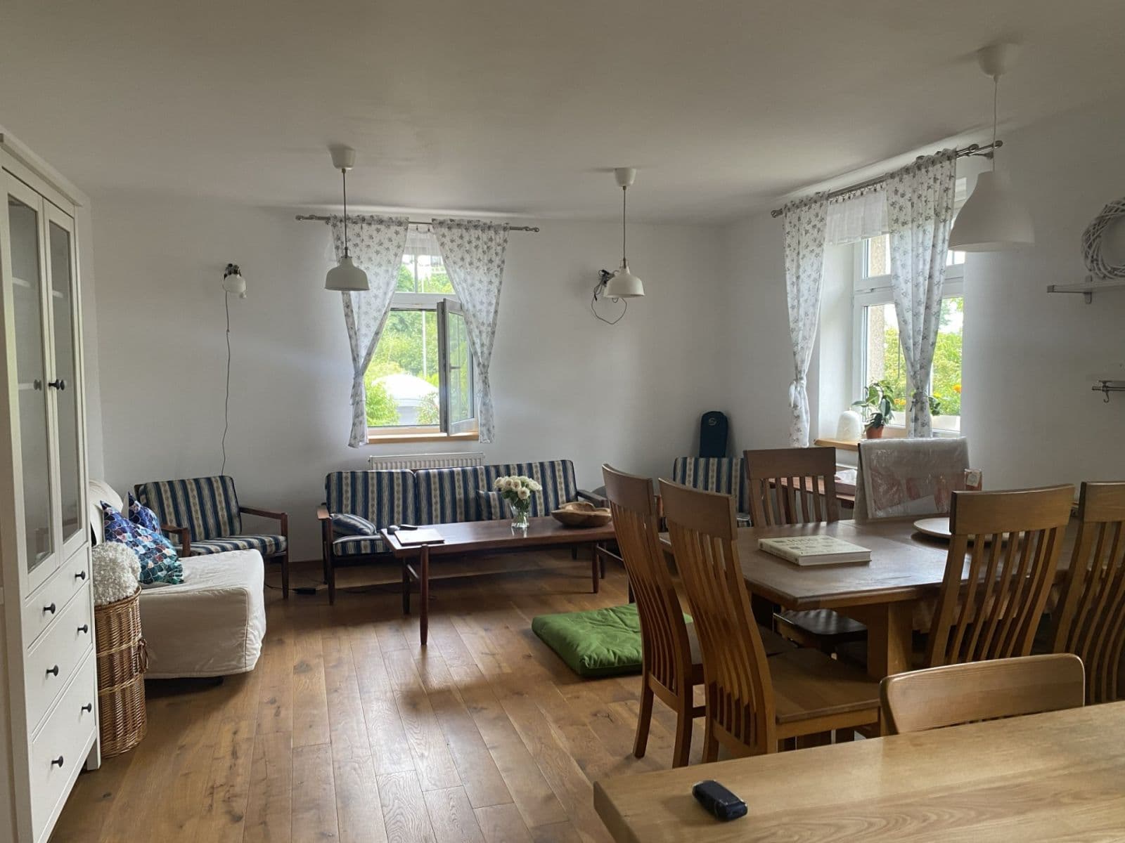 Predaj domu 433 m², pozemek 1.000 m², Mnichovo Hradiště, Středočeský kraj Predaj domu 433 m², pozemek 1.000 m², Mnichovo Hradiště, Středočeský kraj