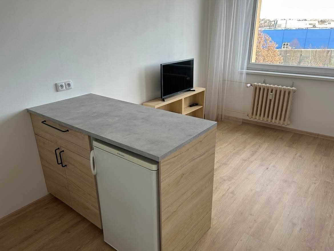 Prenájom bytu 2-izbový 45 m², Bryksova, Praha, Praha Prenájom bytu 2-izbový 45 m², Bryksova, Praha, Praha
