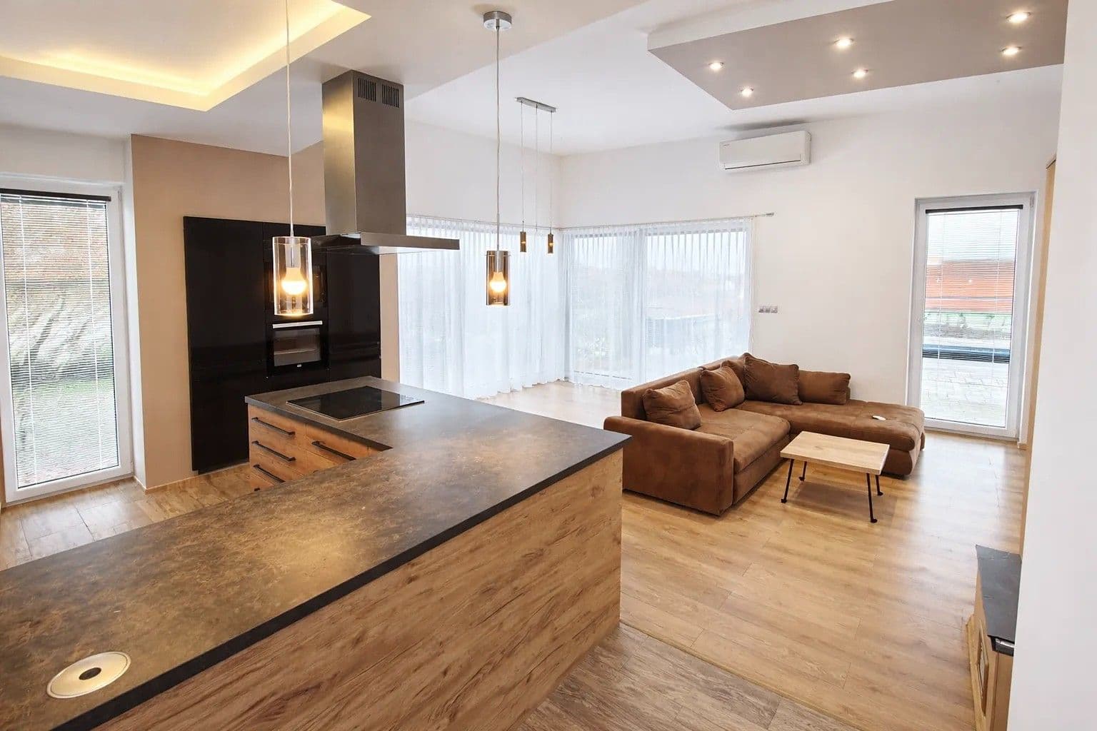 Predaj domu 264 m², pozemek 1.791 m², Domky, Zaječí, Jihomoravský kraj Predaj domu 264 m², pozemek 1.791 m², Domky, Zaječí, Jihomoravský kraj